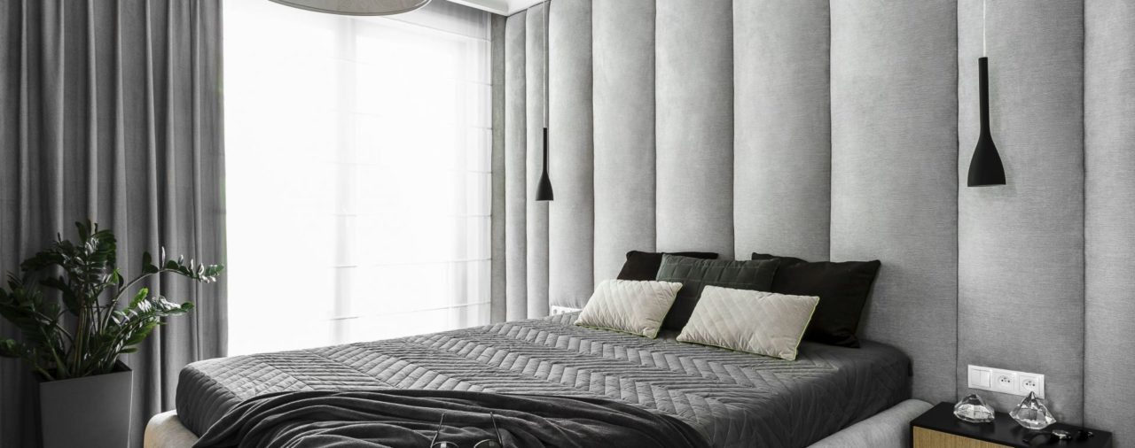 5 pomysłów na zaaranżowanie ściany za łóżkiem w sypialni